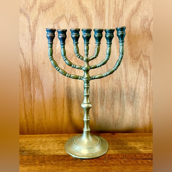 1910c ANTIQUE SOLID BRASS CANDLE LABRUM JEWISH MENORAH CANDELABRA 7 BRANCH 9”